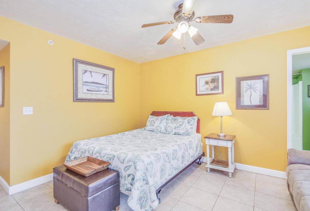 Casa Playa Condos Fort Myers Beach Bagian luar foto
